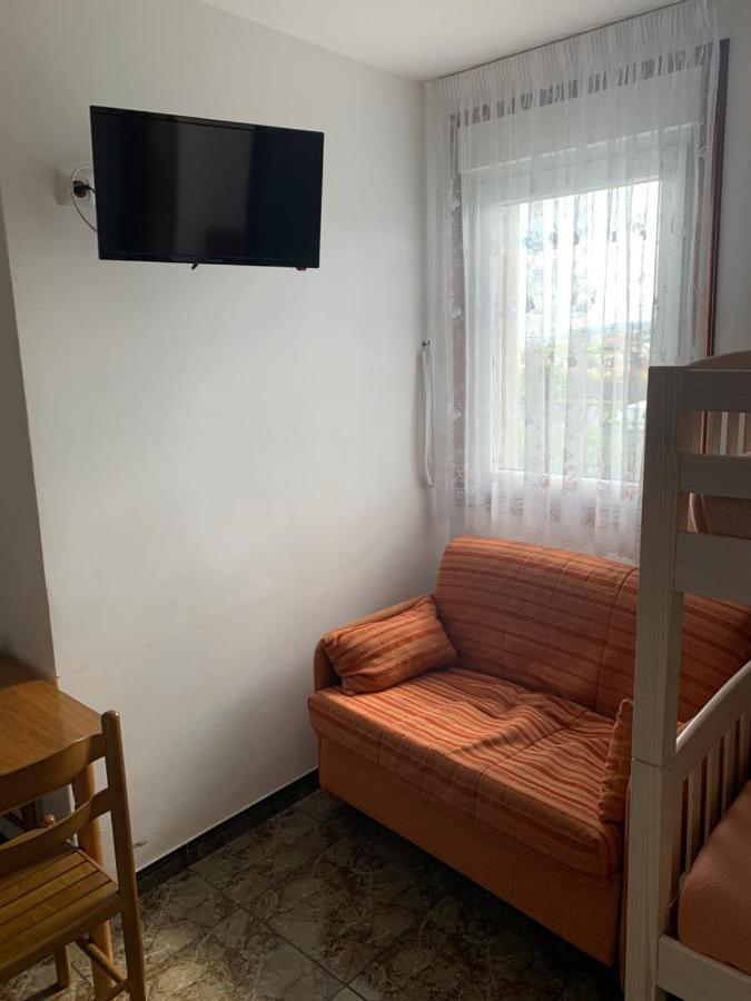 Apartamentos Artico Razo Luaran gambar